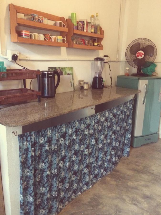 Happyshack Hostel Mirissa Εξωτερικό φωτογραφία