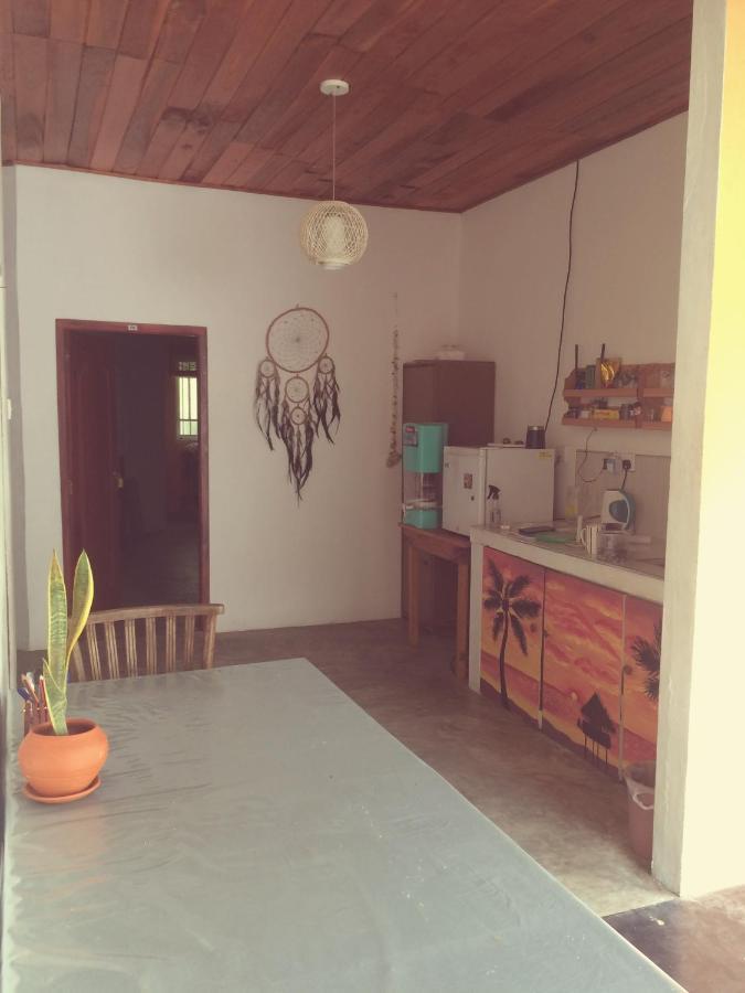 Happyshack Hostel Mirissa Εξωτερικό φωτογραφία