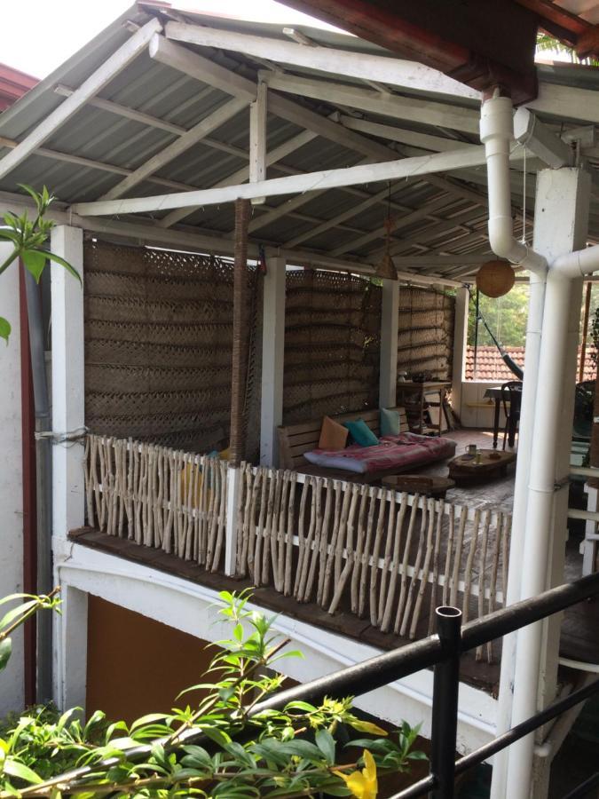 Happyshack Hostel Mirissa Εξωτερικό φωτογραφία