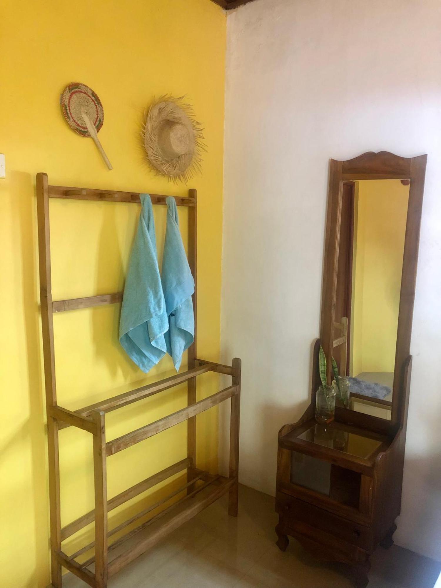 Happyshack Hostel Mirissa Εξωτερικό φωτογραφία