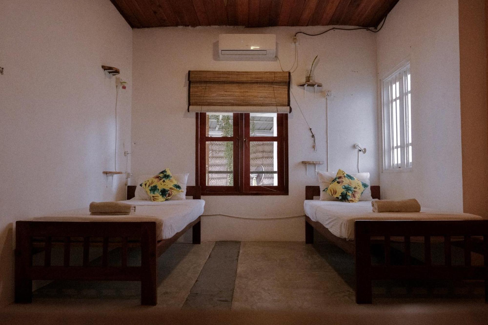 Happyshack Hostel Mirissa Εξωτερικό φωτογραφία