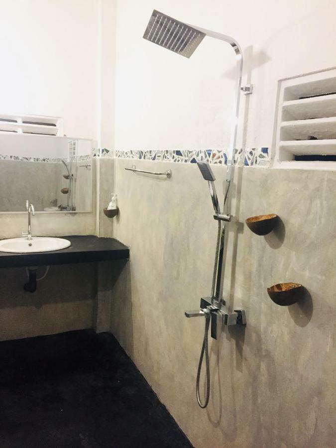 Happyshack Hostel Mirissa Εξωτερικό φωτογραφία